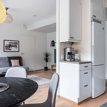 1br With Sauna, Balcony & Free Parking Lejlighed *