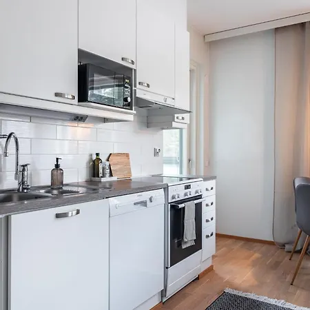 1br With Sauna, Balcony & Free Parking Lejlighed