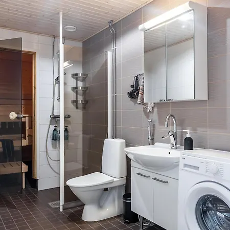 With Sauna, Balcony & Free Parking * Lahti