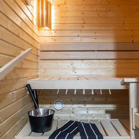 With Sauna, Balcony & Free Parking